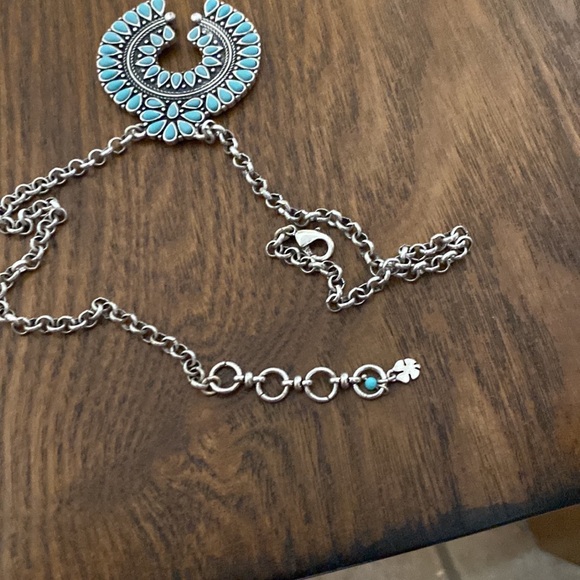 Simulated Turquoise Silver Tone Necklace - Picture 4 of 4